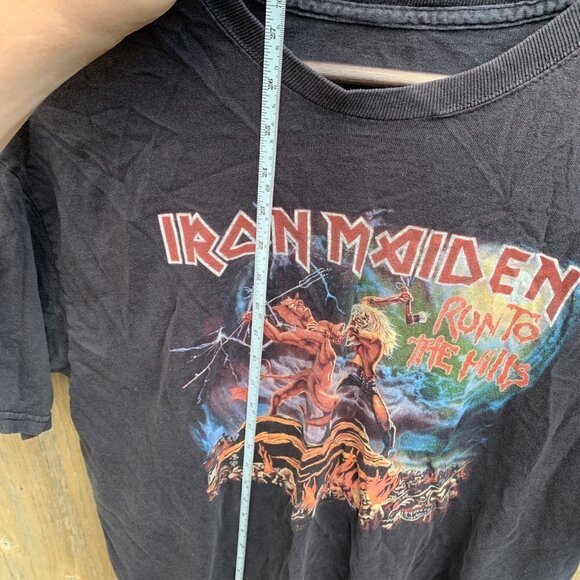 Vintage 2004 Iron Maiden Graphic T Shirt Run To The Hills - Picture 6 of 12